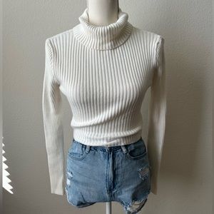 White Ribbed Turtle Neck Crop Top Long Sleeve Size Small